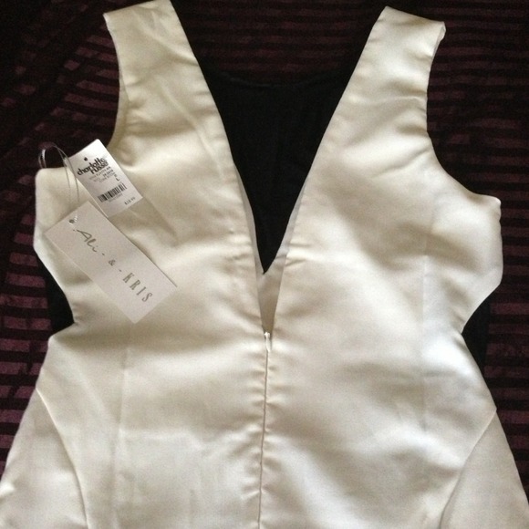 SOLD!!!!!! color block dress - Picture 3 of 3