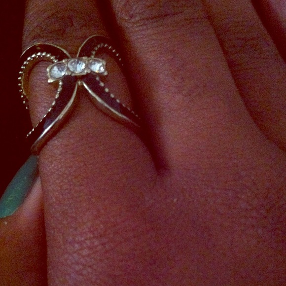 Ring - Picture 1 of 3