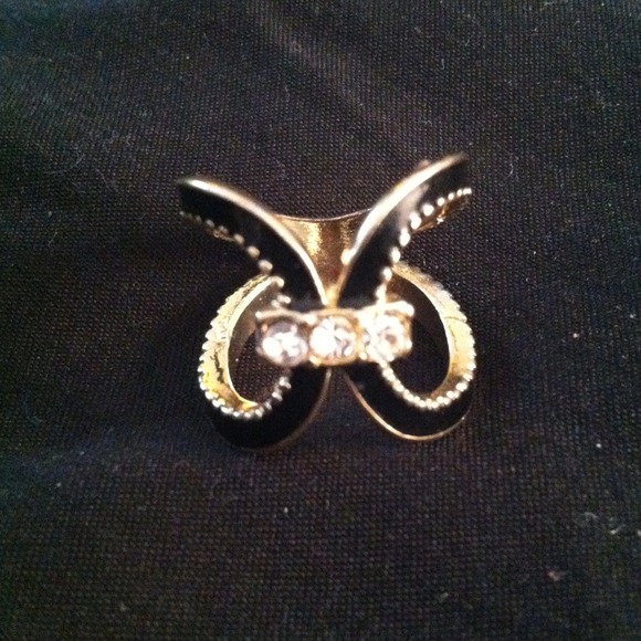 Ring - Picture 2 of 3