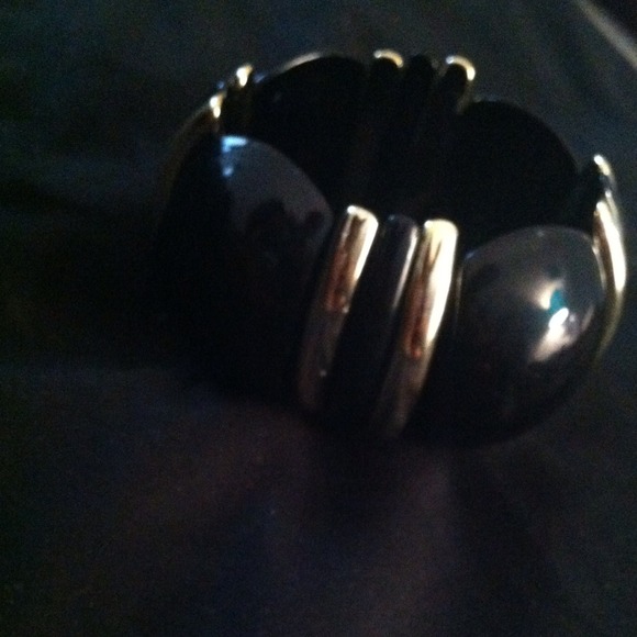 Bracelet - Picture 1 of 1