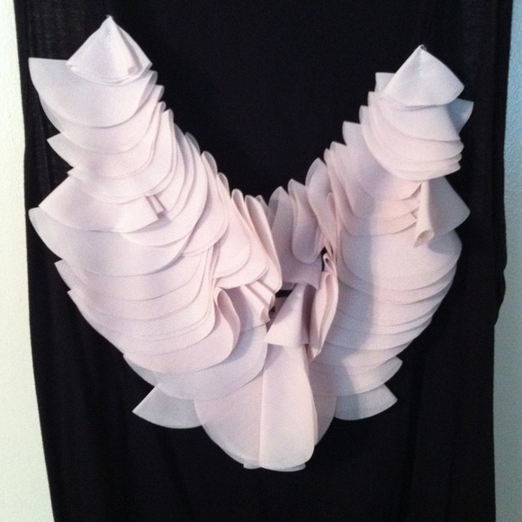 Forever 21 black and blush ruffle tank L - Picture 2 of 4