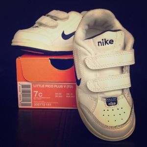 Nike boys shoes