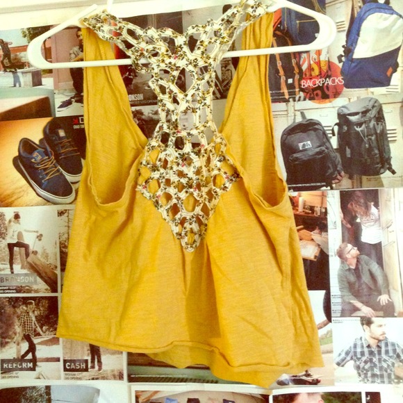 Mustard razor back crop top - Picture 1 of 2