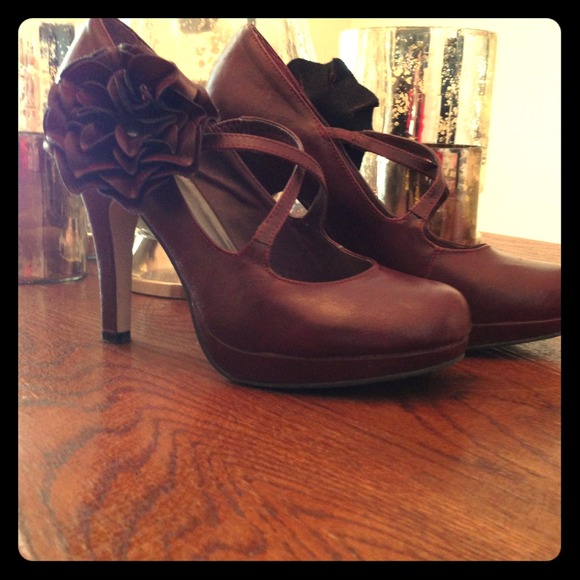 Madden Girl dark red platform heels