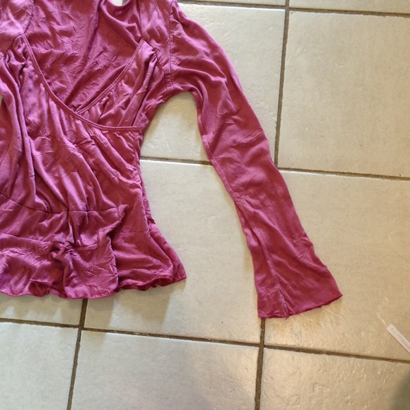 Pink shirt - Picture 2 of 3