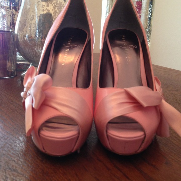 Paris Hilton platform heels - Picture 2 of 4