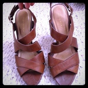 SOLD! Banana Republic brown leather strap heels