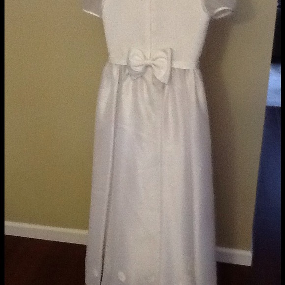 Jr.. bridesmaid. Dress size 14. - Picture 3 of 4