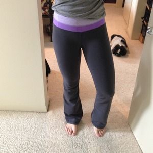 Lulu grey pants with purple waist detail