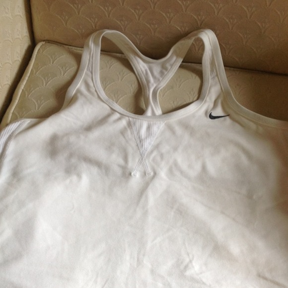 Traded.Nike dry-fit long tank w/attached sport bra