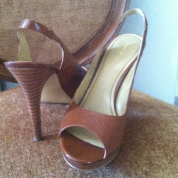 Nine West Caramel Slingbacks