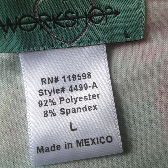 👕Floral Mint Crop Top Shirt👕 - Picture 3 of 4