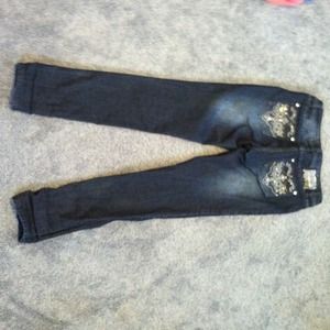 REDUCED Miss Me-like jeans!