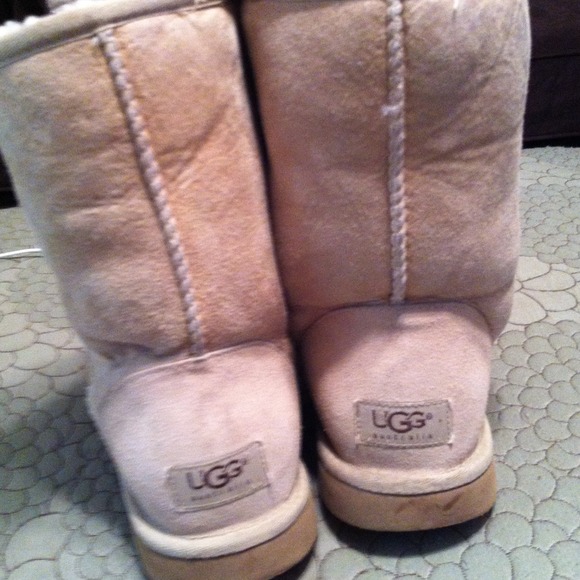 Short sand UGGs. 9