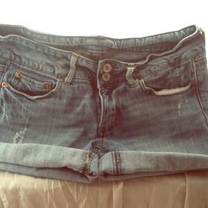 American eagle shorts!