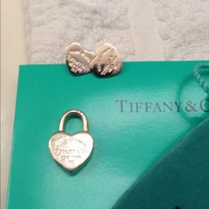 925 Earrings (price doesn't include pendant)