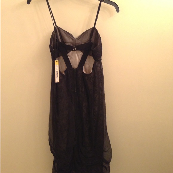 Alice + Olivia Layer Lace Dress - Picture 3 of 3