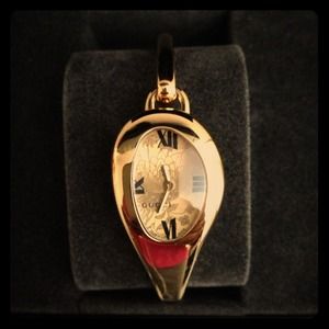 Authentic gold Gucci watch