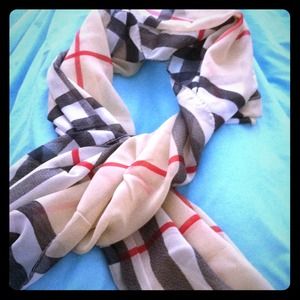 @Angquemma TAN PLAID SCARF!