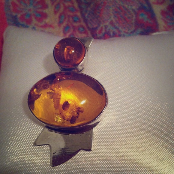 SOLD🎀 Golden Amber and Sterling Silver Pendant