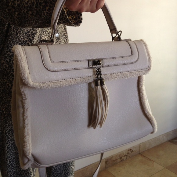 Sold White winter bag - Picture 2 of 4