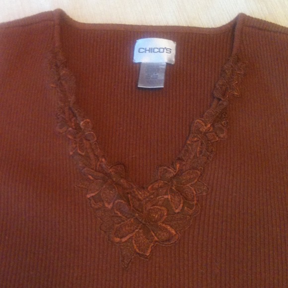 🎉9/21 HOST PICK🎉Chico's sweater tank BUNDLED - Picture 2 of 2