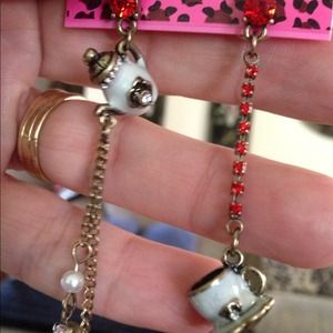 🌾On hold  for kjenn001 💗Betsy Johnson earrings