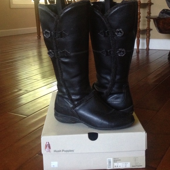 Black hush puppies boots