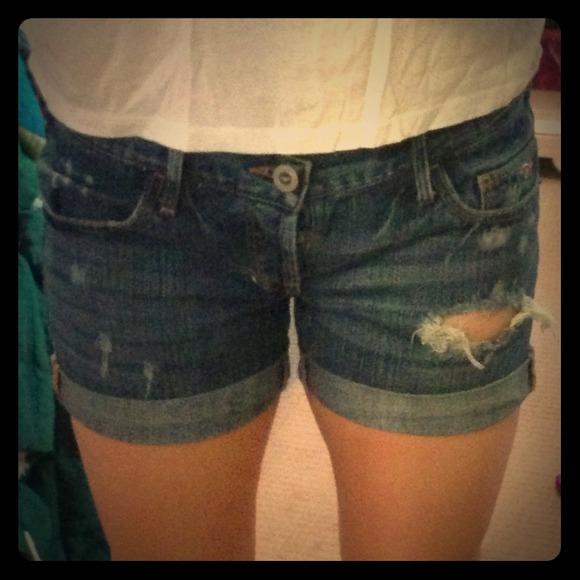 SOLD Cute Hollister Shorts