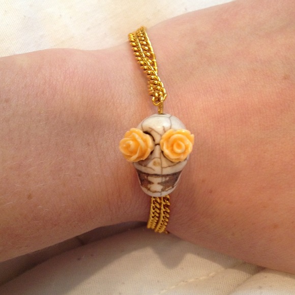 🚫SOLD🚫Cool flower eye skull bracelet