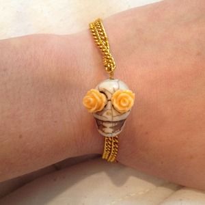 🚫SOLD🚫Cool flower eye skull bracelet