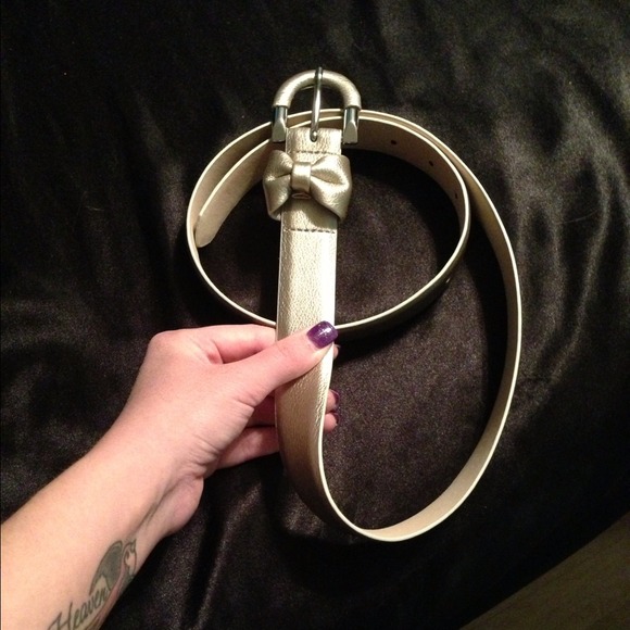 💛BETSEY JOHNSON BELT💛