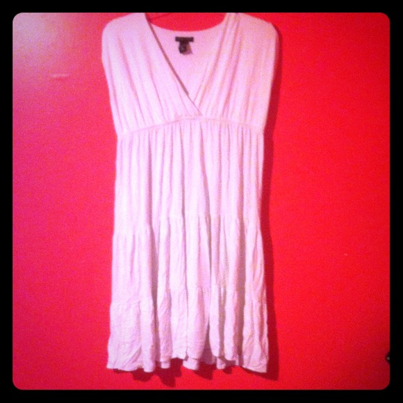 Pretty white dress. :)