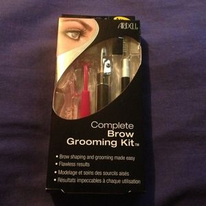 NIB Ardell brow grooming kit