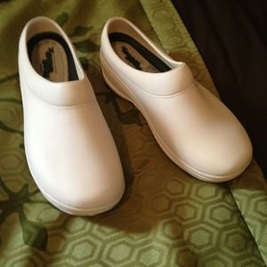 White scrub shoes