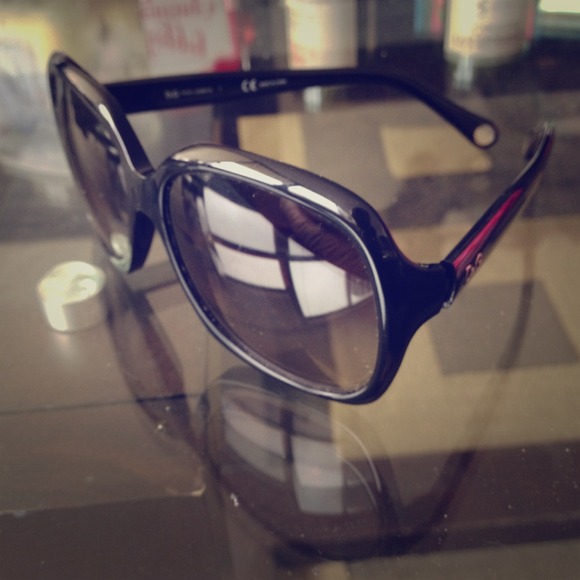 SOLD!!  Dolce and Gabbana sunnies
