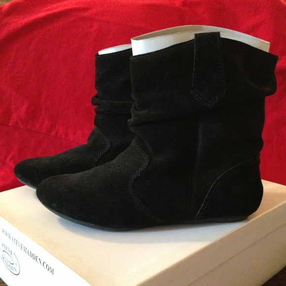 Steve Madden Shoes - Steve Madden Black Suede Western Booties 10
