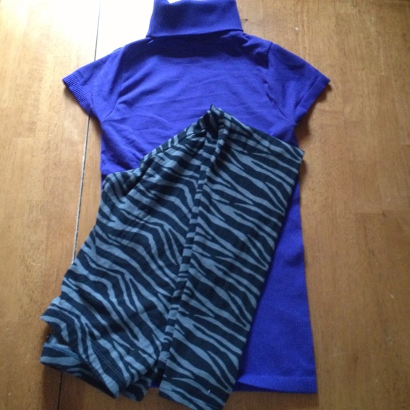 Turtle neck shirt & zebra leggings