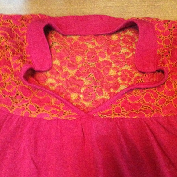 Gorgeous Anthropologie top! - Picture 2 of 3