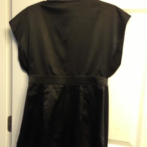 Beautiful Express beaded top - Picture 4 of 4