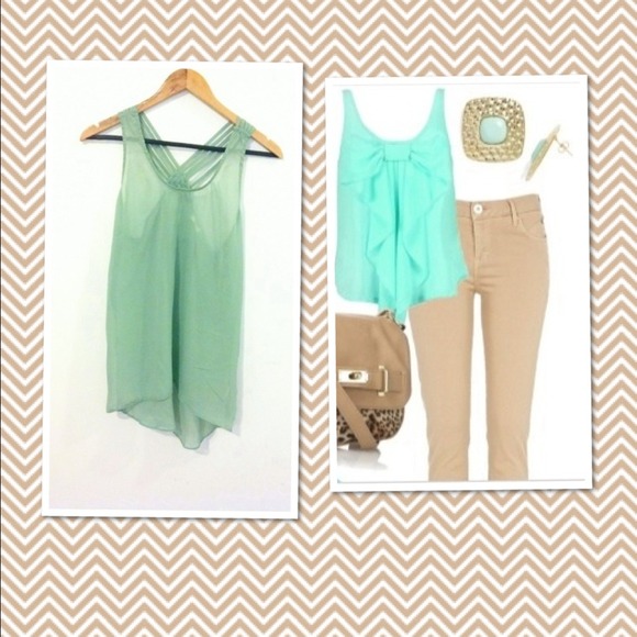 Tops - Gorgeous light green shirt