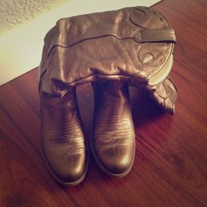 Jessica Simpson cowboy boots