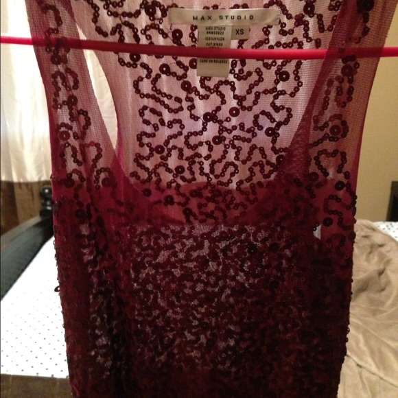 On sale today! Max Studio see through wine top - Picture 2 of 2