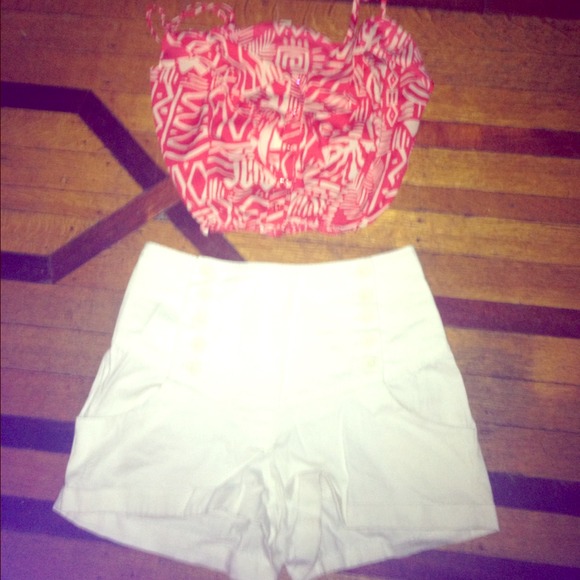 High waisted white shorts