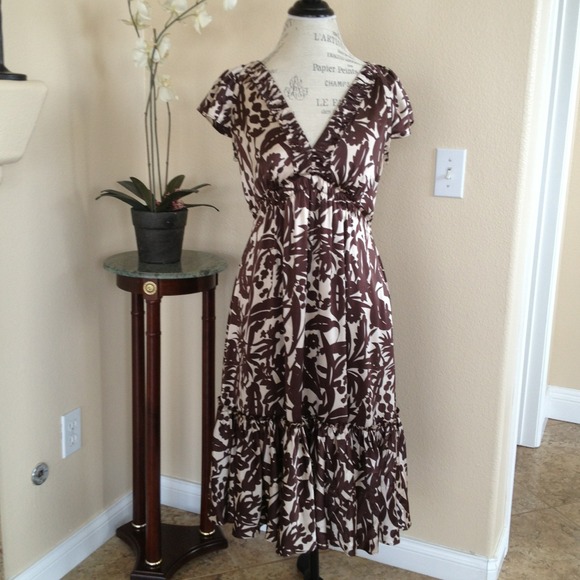 🚫Sold in a bundle🚫Great BCBG dress!!