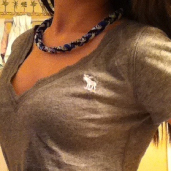 💋Sold💋Grey Abercrombie and Fitch V Neck Shirt