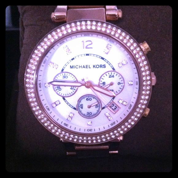 🚫SOLD 🚫Michael Kors Rose Gold Watch