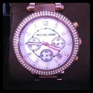 🚫SOLD 🚫Michael Kors Rose Gold Watch