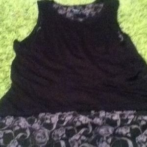 Reserved! Tank top with skulls and rock necklace