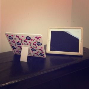 1st Generation IPad Hello Kitty Stand Cover 📱